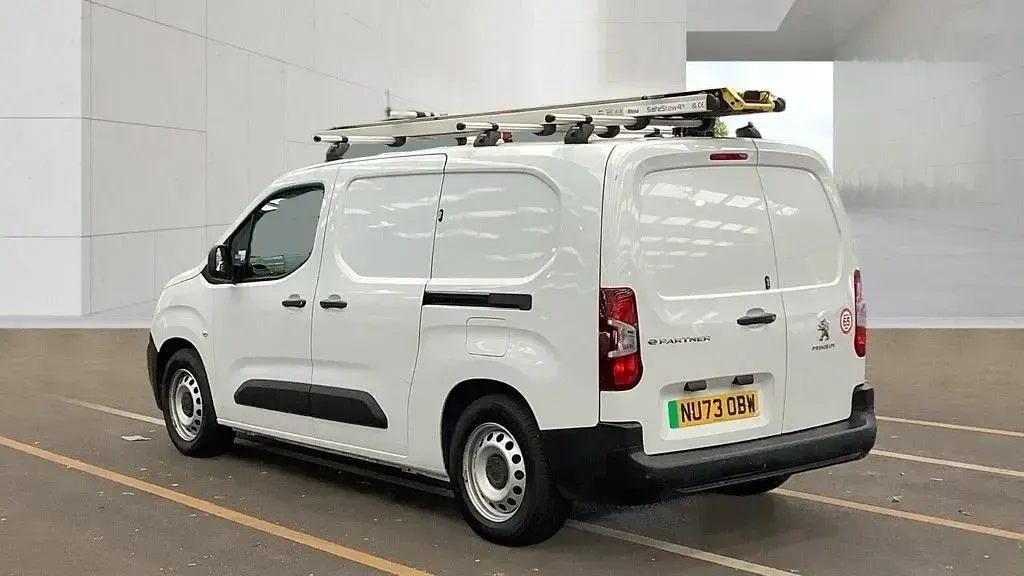 Used Peugeot E-Partner 50 kW (68 HP) 2023 White MPV