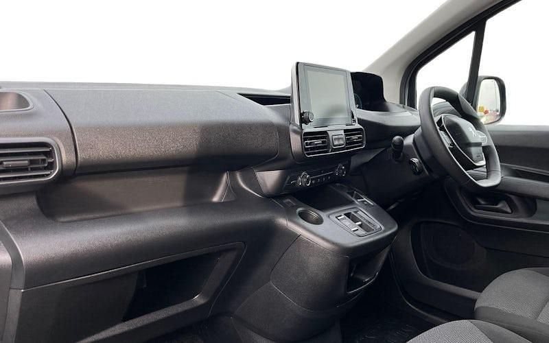 Used Peugeot E-Partner Premium 100 kW (136 HP) 2023 White MPV