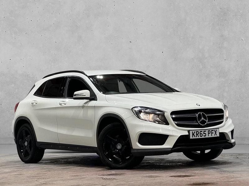 White Used 2015 Mercedes GLA250 AMG line SUV | £9,990 (Good price) - Image 1/4