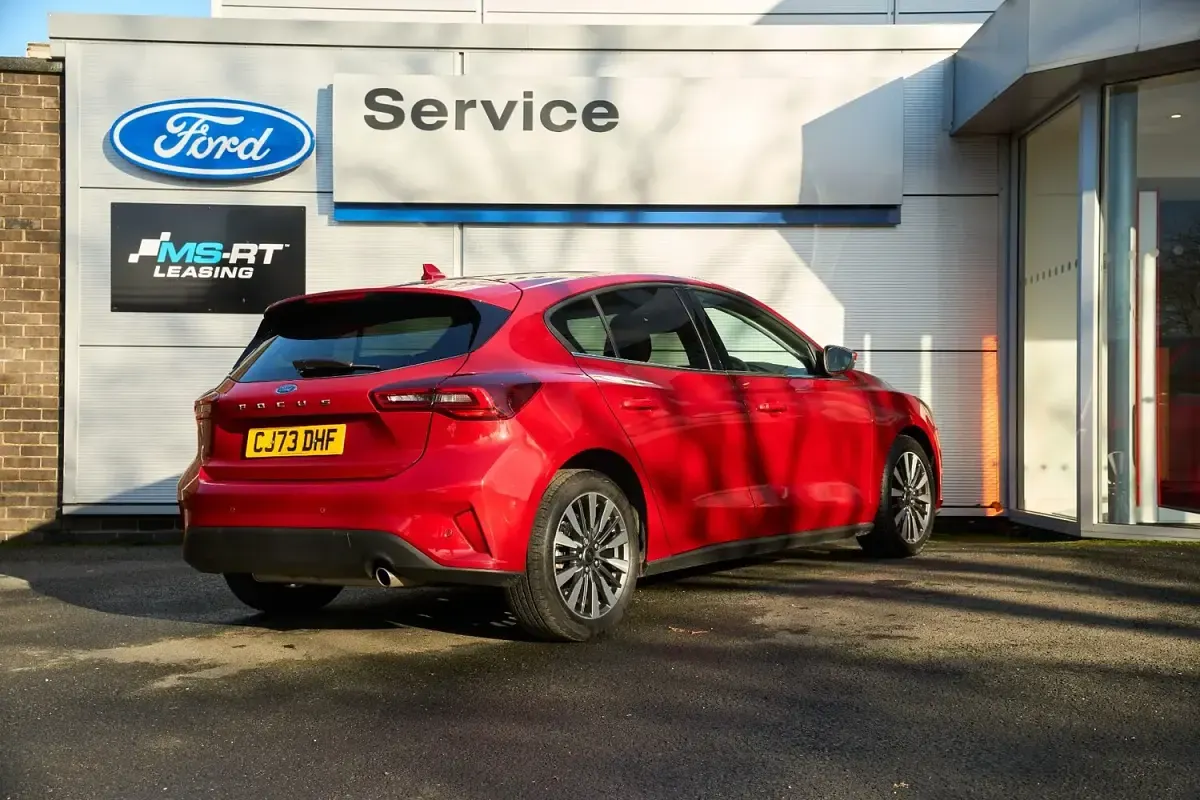 Used Ford Focus Titanium X 155 HP (114 kW) 2023 Red Hatchback