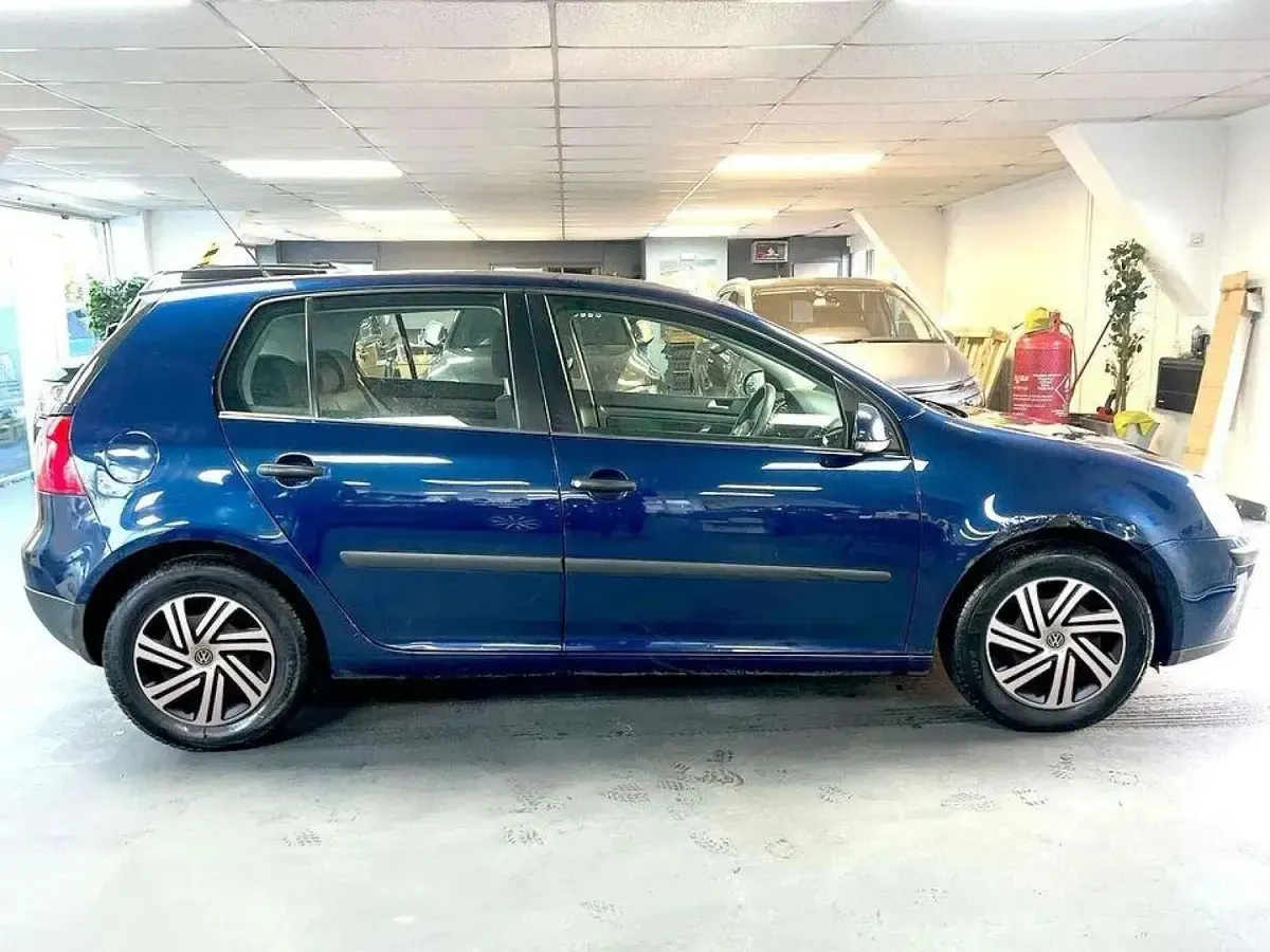 Used VW Golf IV S 114 HP (83 kW) 2005 Blue Hatchback