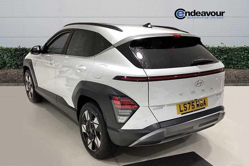 Used Hyundai Kona Ultimate 129 HP (94 kW) 2025 White SUV