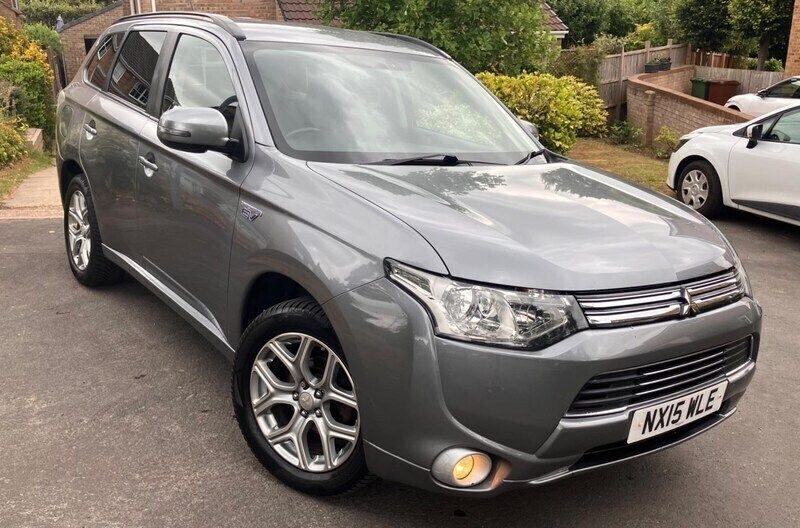 Grey Used 2015 Mitsubishi Outlander P-HEV Estate | £5,750 (Good price) - Image 1/4