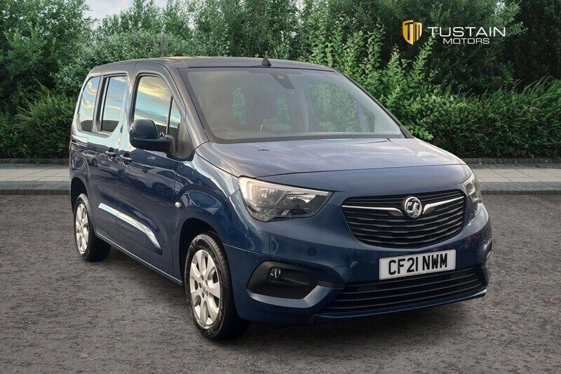 Blue Used 2021 Vauxhall Combo S MPV | £13,999 (Fair price) - Image 1/4