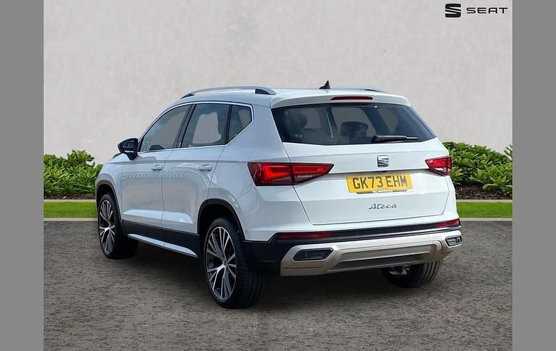 Used Seat Ateca Xperience Lux 150 HP (110 kW) 2023 White SUV