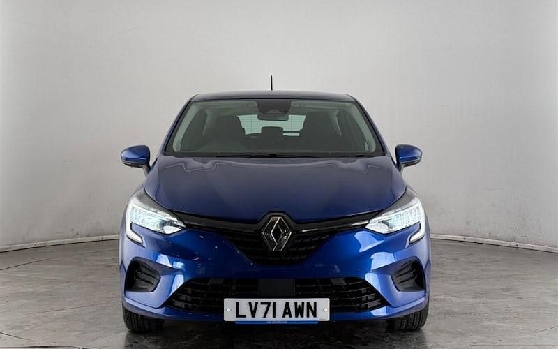 Used Renault Clio V Iconic 140 HP (102 kW) 2021 Blue Hatchback