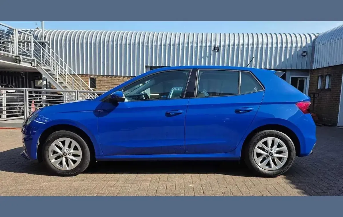 Used Skoda Fabia Comfort 94 HP (69 kW) 2022 Energy blue Hatchback