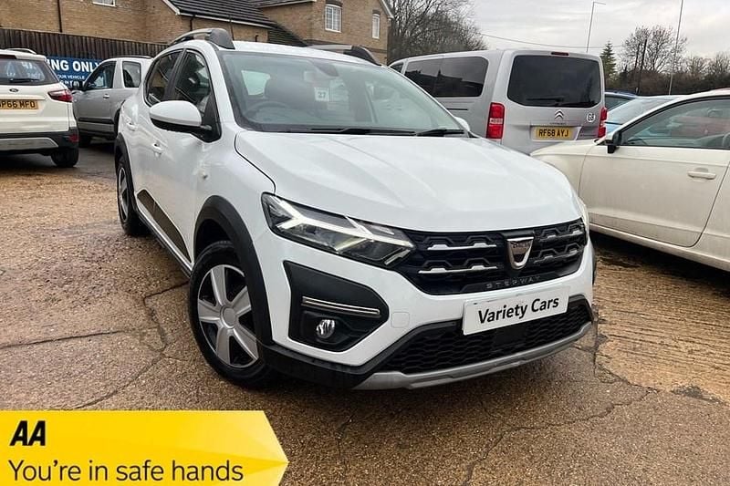 Used Dacia Sandero Comfort 91 HP (66 kW) 2022