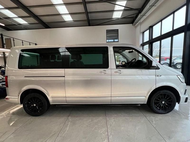 Usado VW Transporter SE 2019 Plateado Van