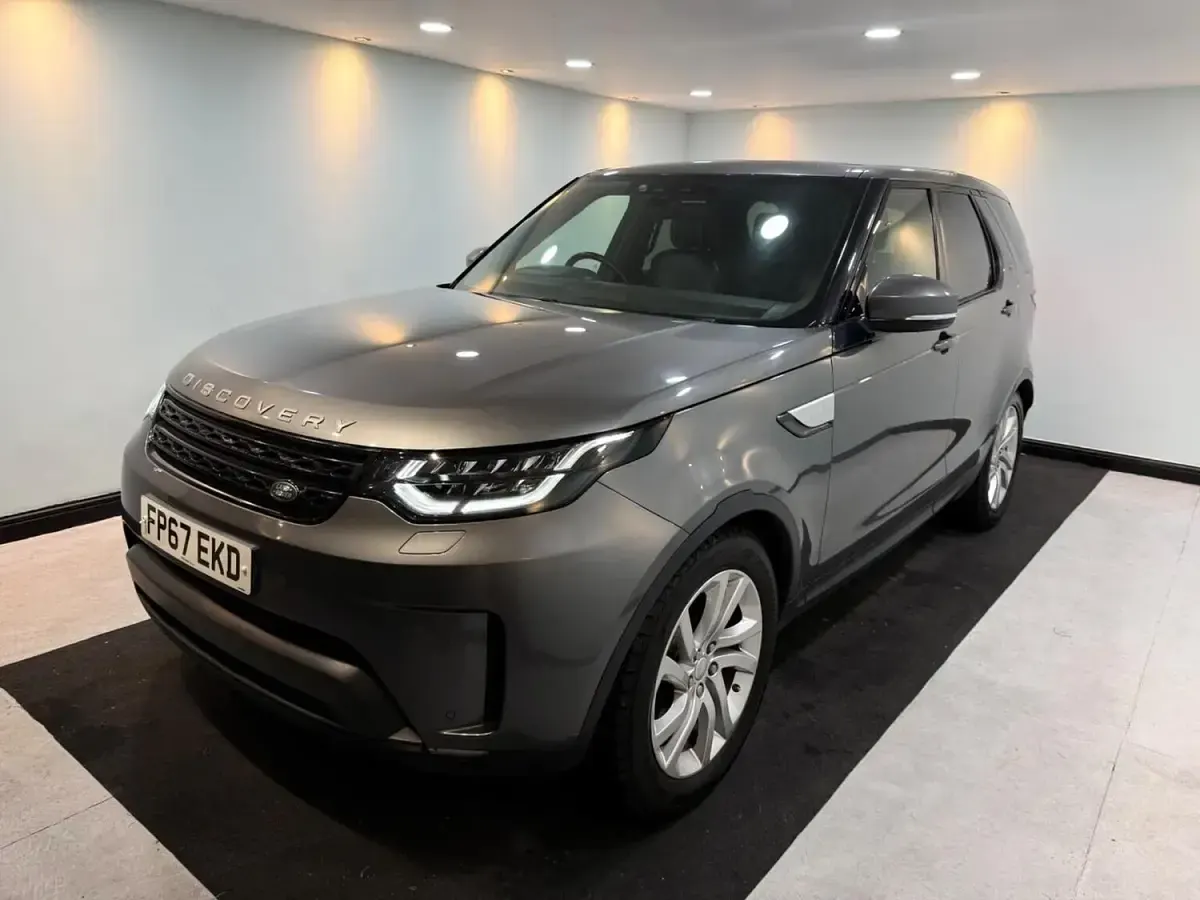 Used Land Rover Discovery HSE 240 HP (176 kW) 2017 Grey SUV
