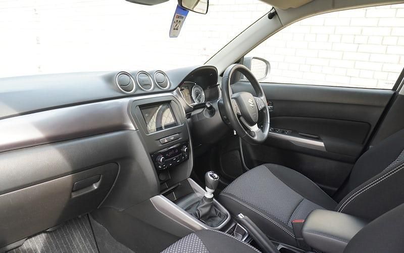 Second-hand Suzuki Vitara SZ-T 129 CP (94 kW) 2024 SUV