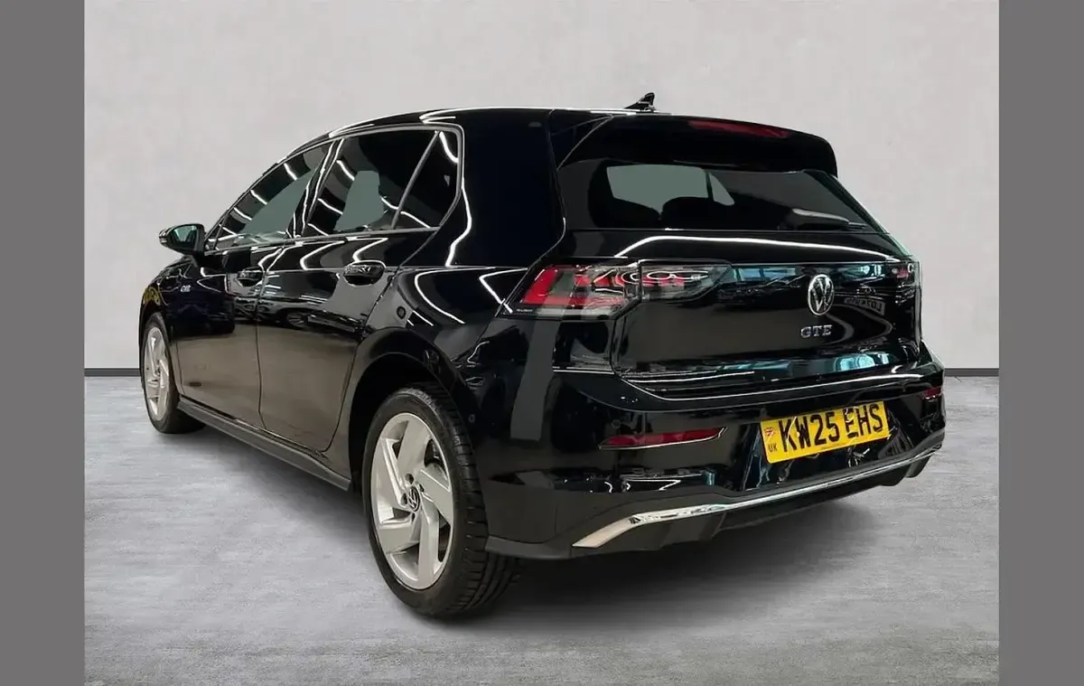 Used VW Golf VIII GTE 272 HP (200 kW) 2025 Black Hatchback