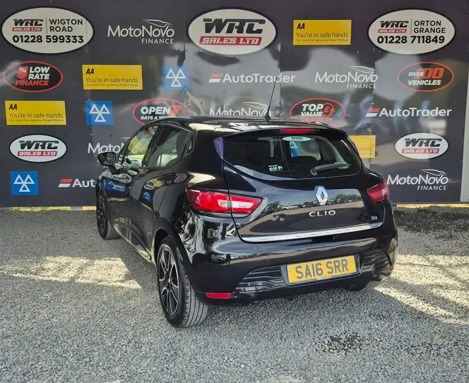 Used Renault Clio Dynamique 90 HP (66 kW) 2016 Black Hatchback