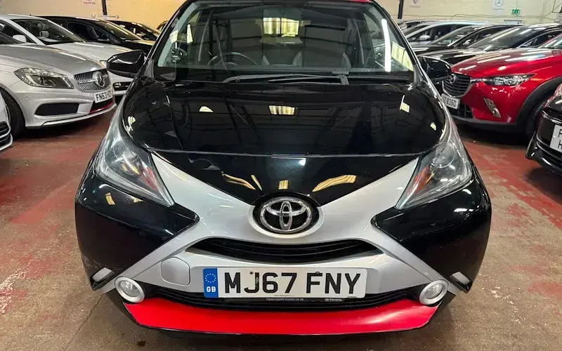 Used Toyota Aygo x-press 69 HP (50 kW) 2017 Black Hatchback