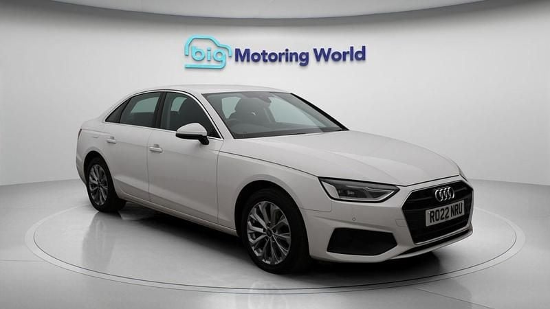 Used Audi A4 Comfort 150 HP (110 kW) 2022 White Sedan