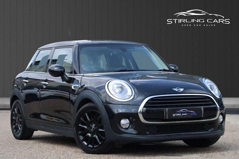 Black Used 2016 Mini Cooper D Hatch Hatchback | £6,789 (Fair price) - Image 1/4