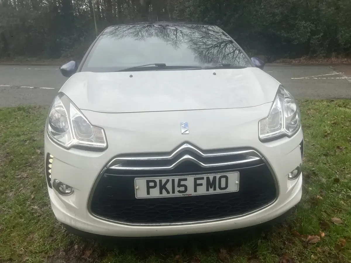 Usado Citroën DS3 2015 Blanco Utilitario