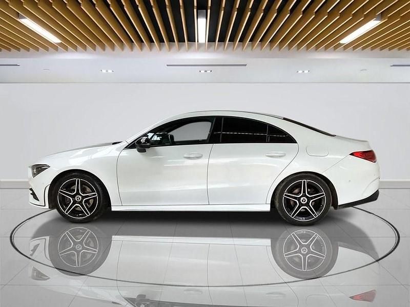 Used Mercedes CLA200 Executive 163 HP (119 kW) 2022 White Coupe