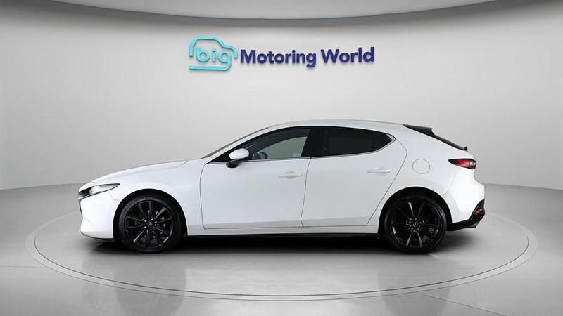 Used Mazda 3 Inclusive 186 HP (136 kW) 2021 White Hatchback