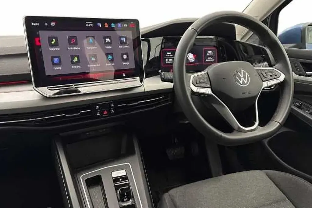 Used VW Golf VIII 204 HP (150 kW) 2025