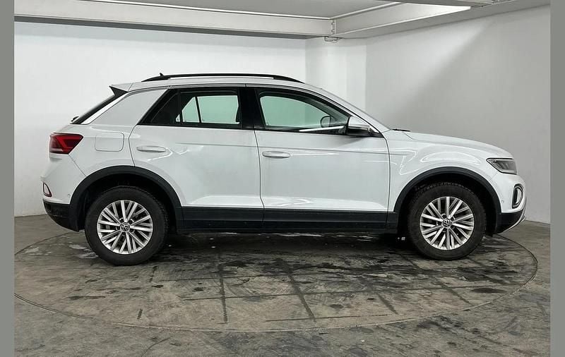 Used VW T-Roc Life 110 HP (80 kW) 2022 White SUV