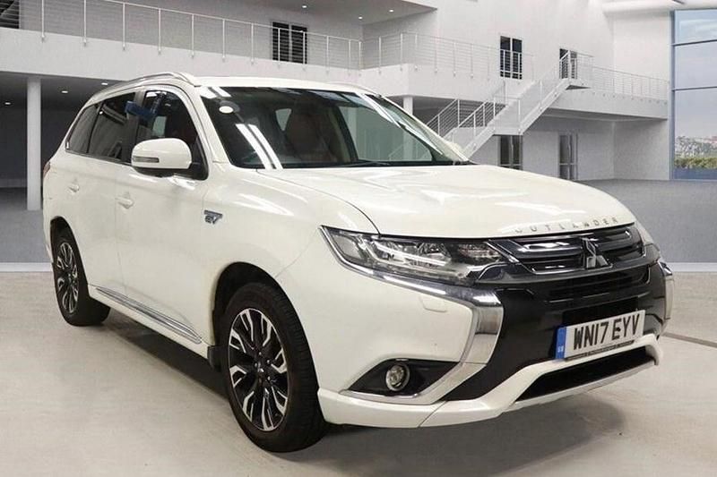 Used 2017 Mitsubishi Outlander P-HEV | £11,480 (Fair price) - Image 1/1