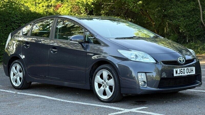 Grey Used 2010 Toyota Prius Hatchback | £7,495 (A bit pricey) - Image 1/4