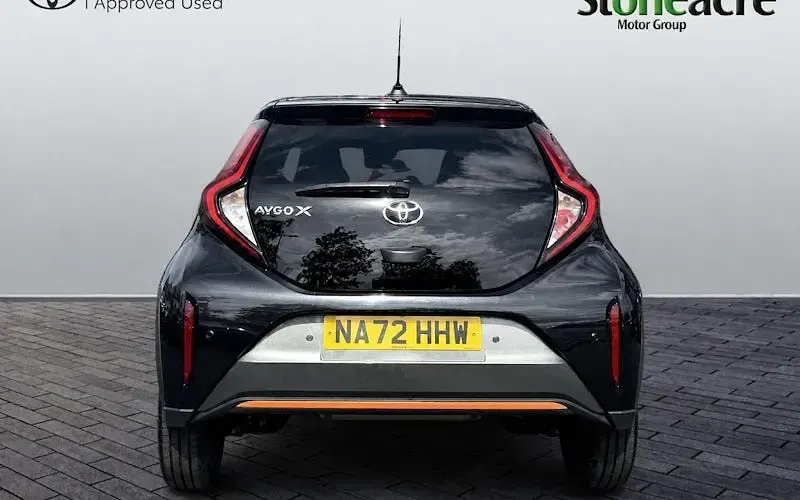 Used Toyota Aygo X Edition 72 HP (52 kW) 2022 Green SUV