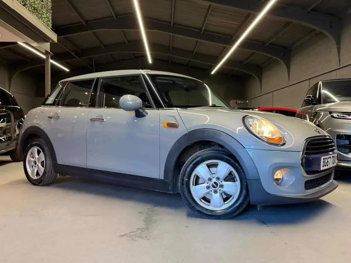 Used Mini Cooper Hatch 136 HP (100 kW) 2017 Grey Hatchback