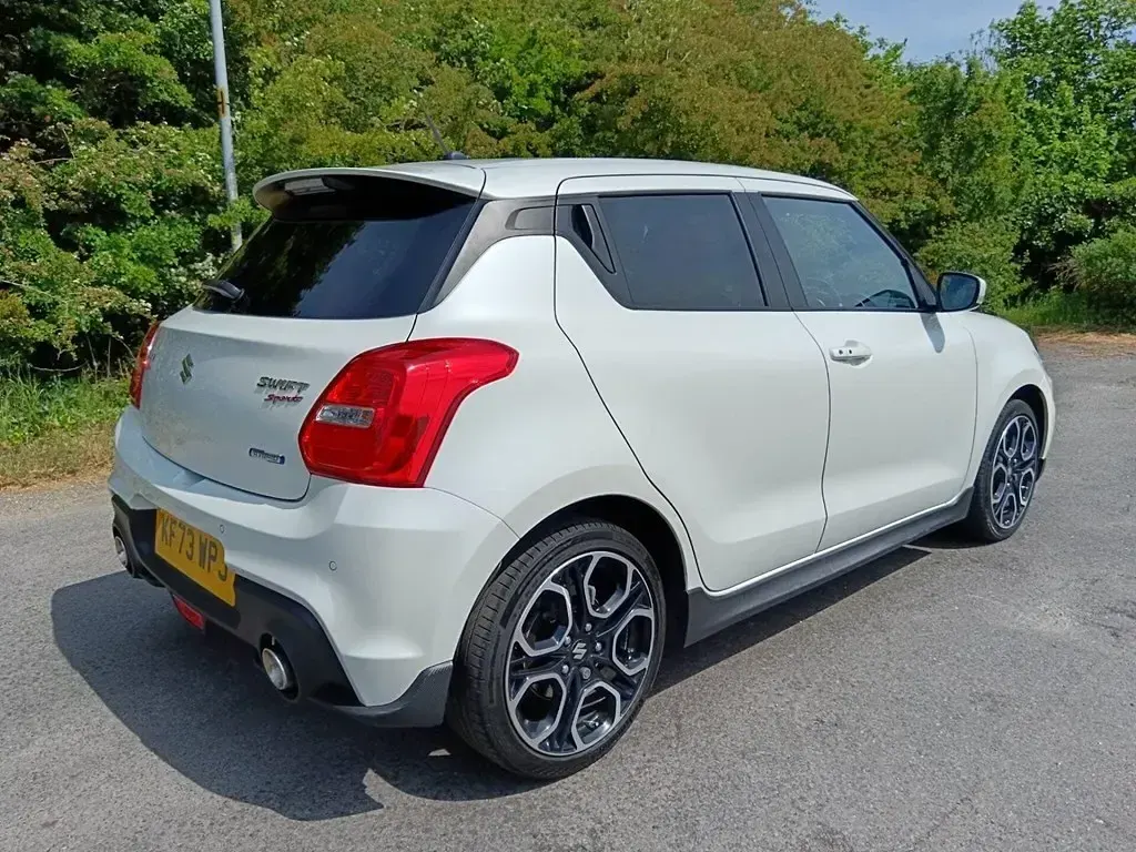 Used Suzuki Swift Sport 129 HP (94 kW) 2023 White Hatchback