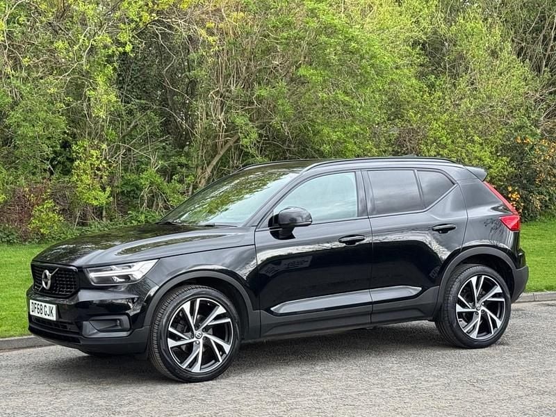 Used Volvo XC40 R-Design Pro 150 HP (110 kW) 2019 Black SUV