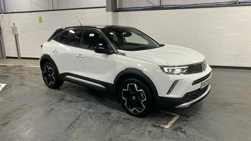 White Used 2023 Vauxhall Mokka Ultimate SUV | £14,998 (Fair price) - Image 1/3