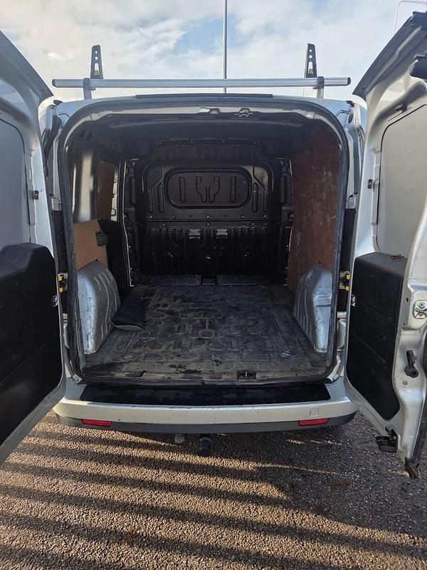 Used Vauxhall Combo Sportive 2014 Silver Van