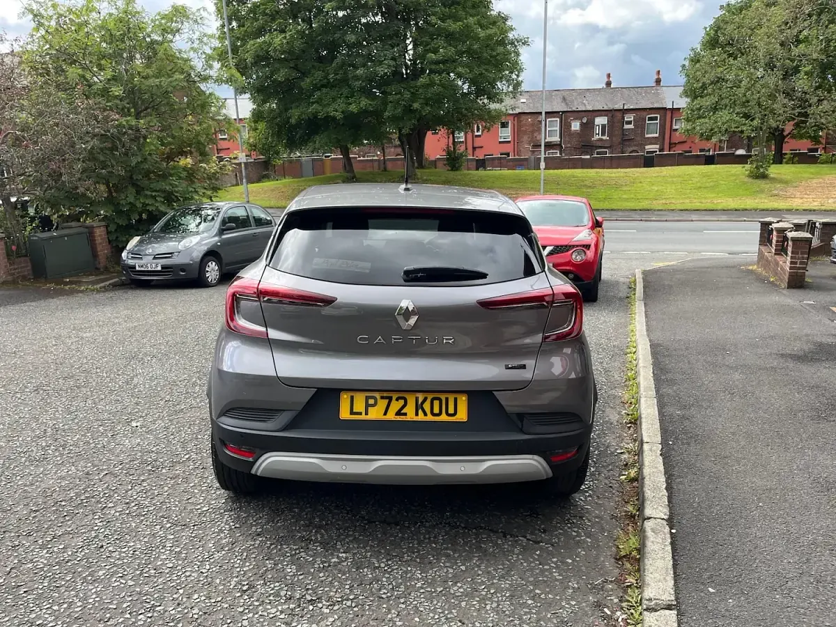 Used Renault Captur Evolution 143 HP (105 kW) 2022 Grey SUV