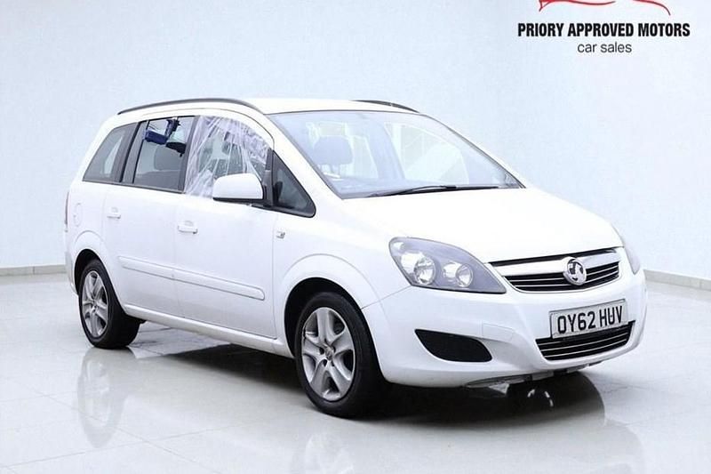 Used 2013 Vauxhall Zafira | £2,199 (Good price) - Image 1/1