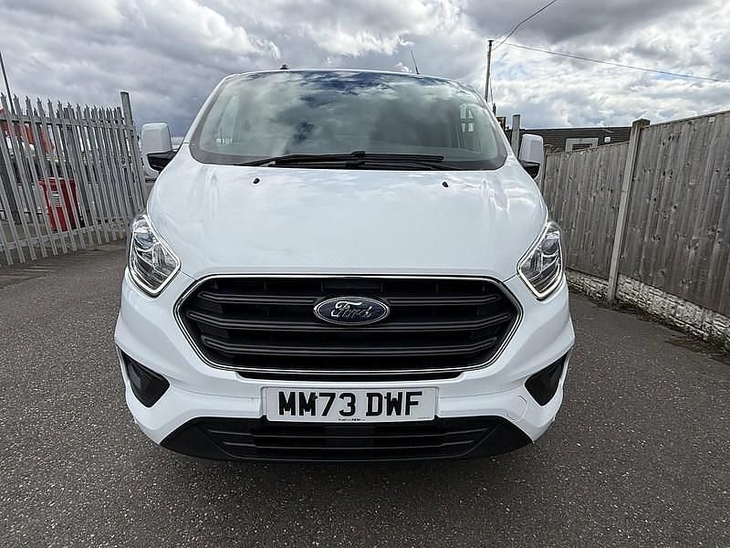 Used Ford Transit Custom Limited 130 HP (95 kW) 2023 White Van