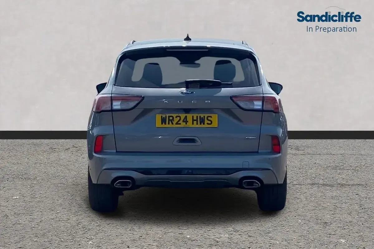 Used Ford Kuga ST-Line X 190 HP (139 kW) 2023 Silver SUV