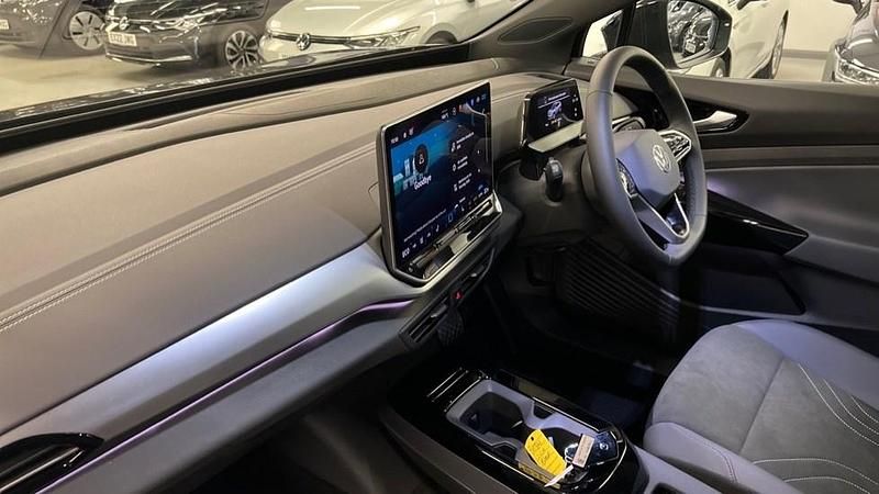 New VW ID.4 Pure 125 kW (170 HP) 2025 Grenadilla black metallic  SUV