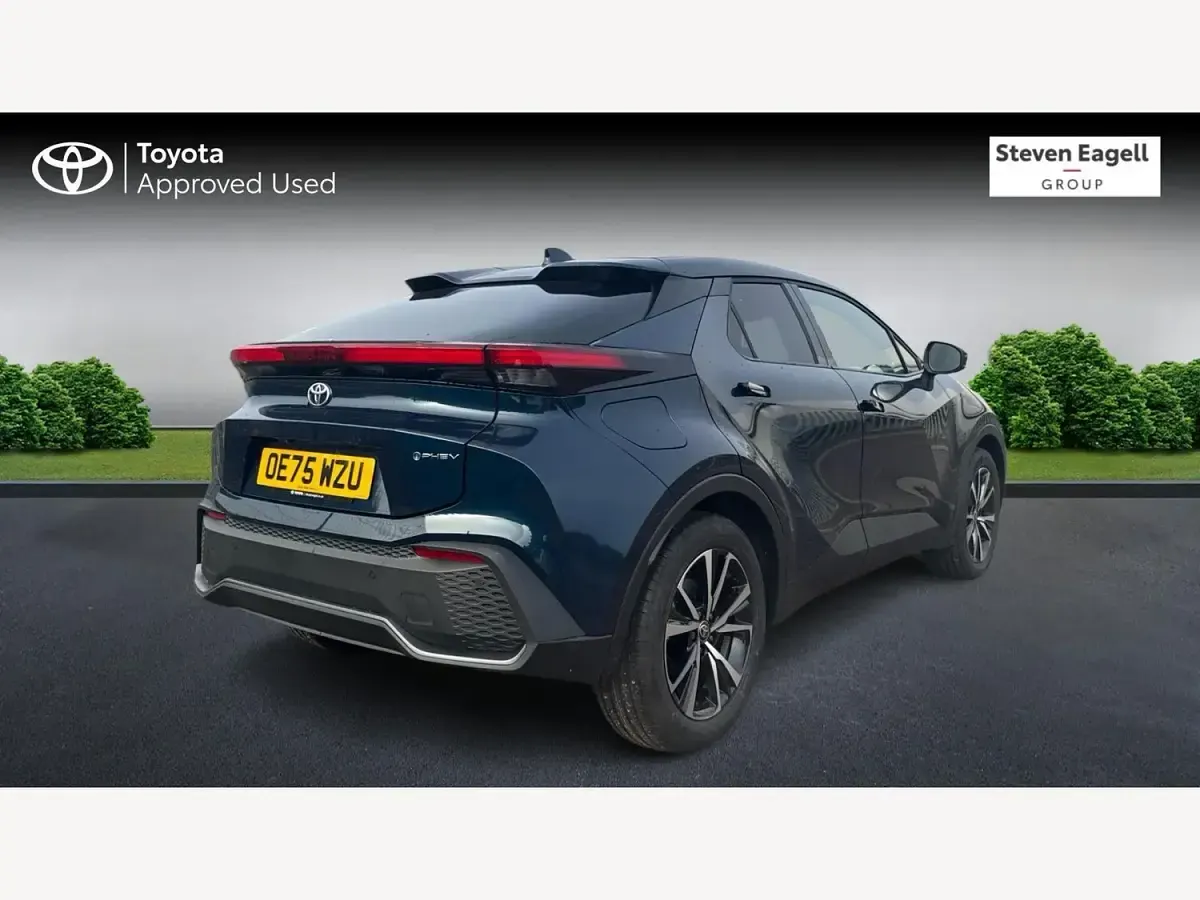 New Toyota C-HR Design 2025 Blue SUV