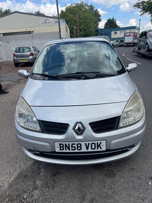 Silver Used 2008 Renault Scénic II Dynamique MPV | £599 (Super price) - Image 1/4