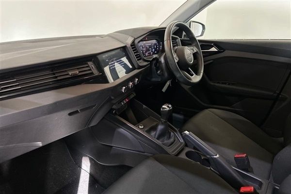 Used Audi A1 Design 94 HP (69 kW) 2020 Grey Hatchback