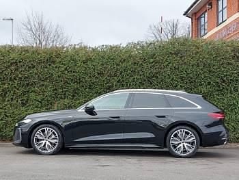 New Audi A5 S-Line 150 HP (110 kW) 2025 Black Estate