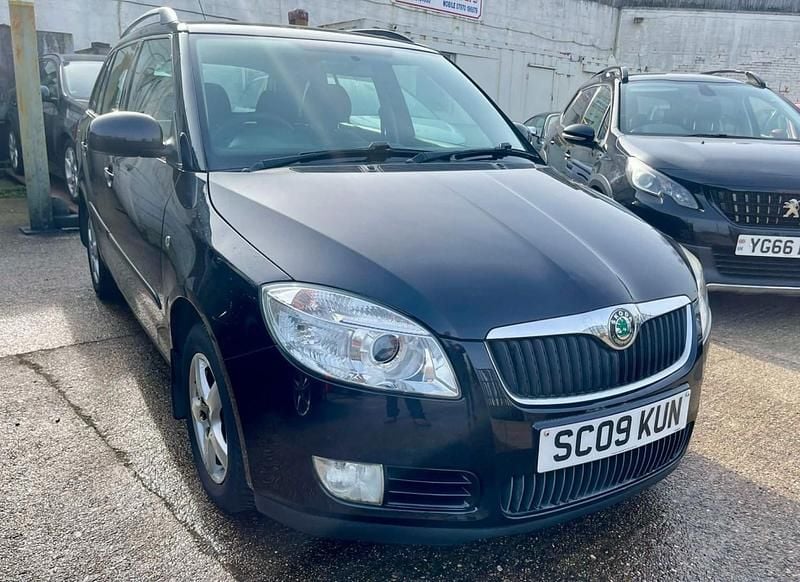 Used Skoda Fabia GreenLine 80 HP (58 kW) 2009 Black Estate