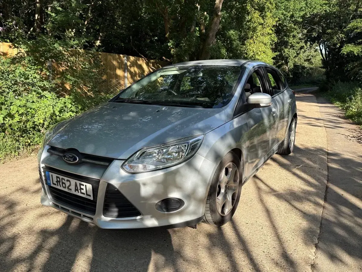 Used Ford Focus 115 HP (84 kW) 2012 Silver Hatchback