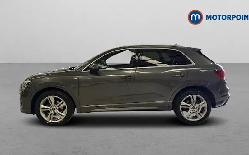 Used Audi Q3 S-Line 150 HP (110 kW) 2022 SUV