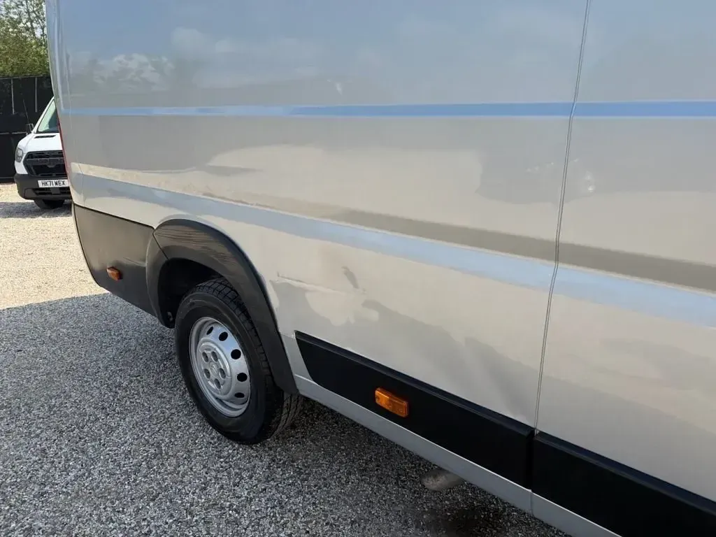 Begagnad Citroën Relay 2021 Silver Van