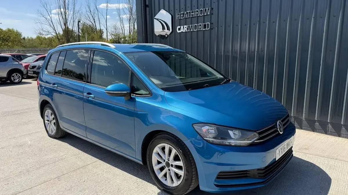 Used VW Touran SE 2016 Blue MPV