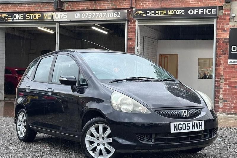 Black Used 2005 Honda Jazz SE Hatchback | £2,495 (Fair price) - Image 1/1