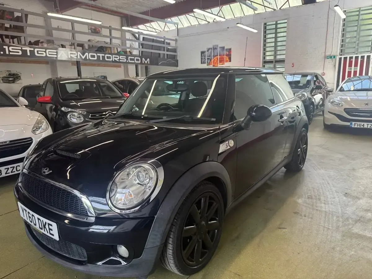 Used Mini Cooper S Hatch 184 HP (135 kW) 2010 Black Hatchback