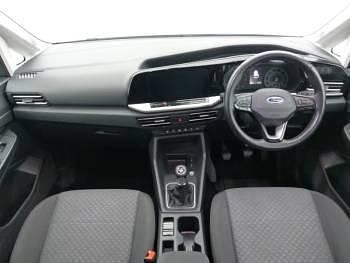 Usado Ford Tourneo Titanium 2023 Gris Familiar